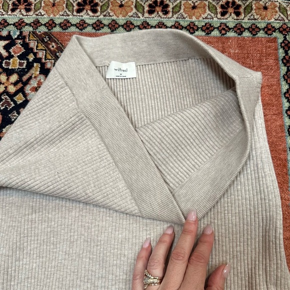 Aritzia Wilfred Reso ribbed knit mini skirt beige stretch Sz Medium - Picture 4 of 11